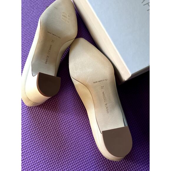 $1315 Manolo Blahnik Pumps Silieraso Silk Crystal Ornament Size 37 NEW Heels - Picture 5 of 13